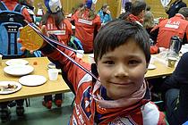Premien for å ha deltatt på alle dagene med skiskole Govva/foto: Charles Petterson